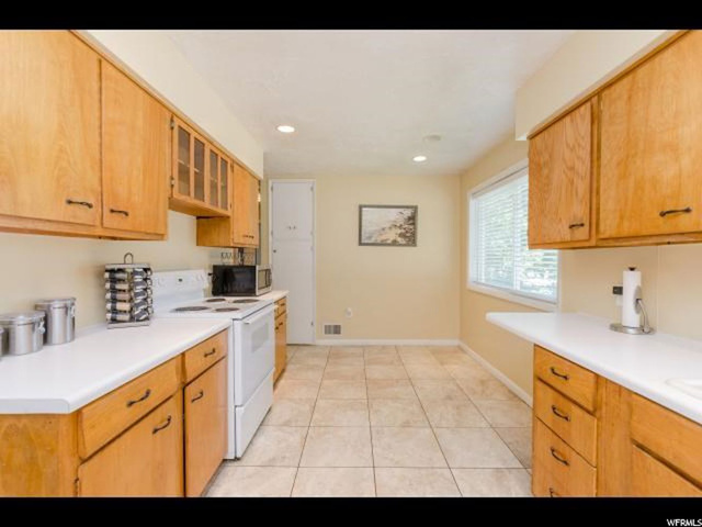 131 E 100 S, Centerville, UT 84014 — photo 7