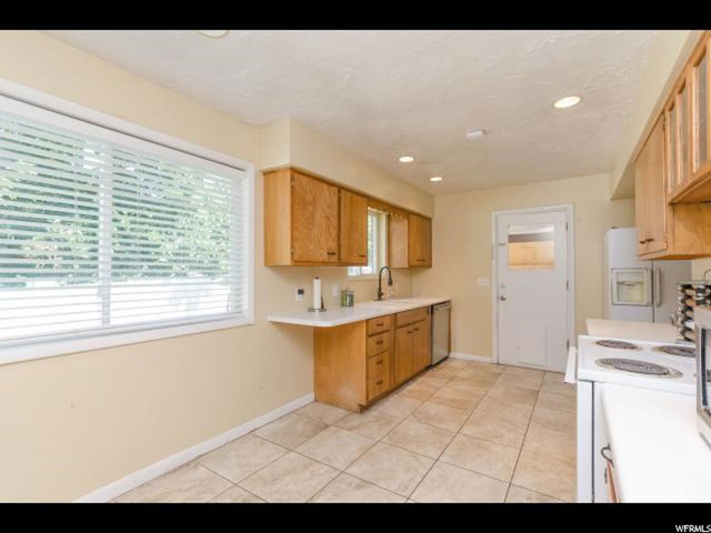 131 E 100 S, Centerville, UT 84014 — photo 10
