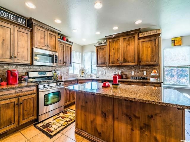 1576 W 1300 N, Clinton, UT 84015 — photo 4