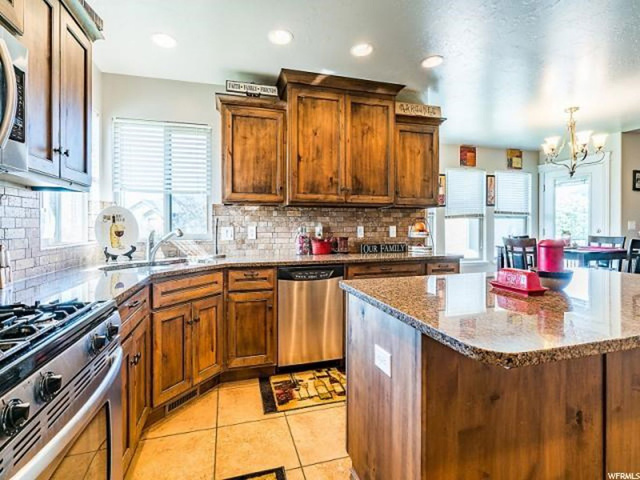 1576 W 1300 N, Clinton, UT 84015 — photo 5