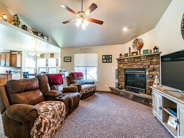 1576 W 1300 N, Clinton, UT 84015 — photo 9
