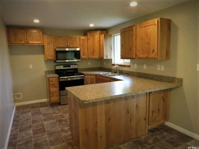 857 W 2650 N, Clinton, UT 84015 — photo 12