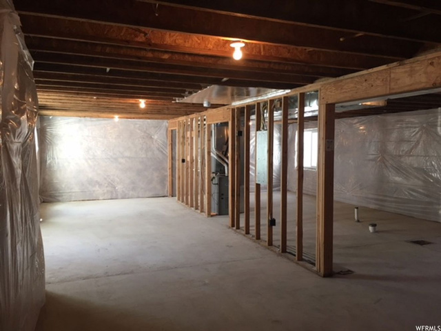 215 E 620 S, Smithfield, UT 84335 — photo 10