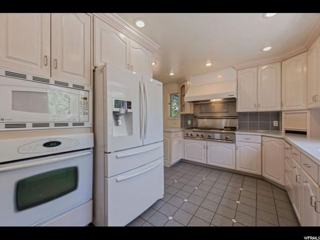 539 E Splendor View Cir, Midvale, UT 84047 — photo 12