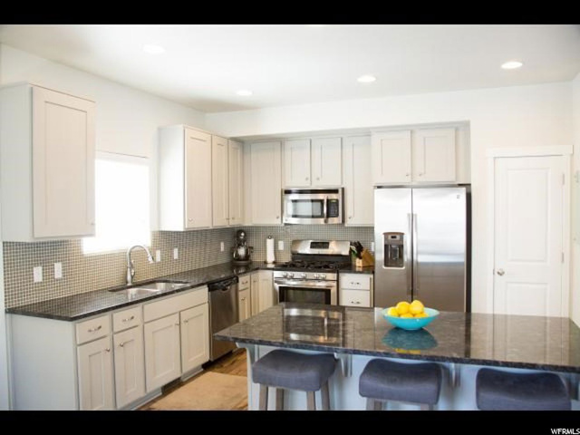 1216 E Roma Dr S, Fruit Heights, UT 84037 — photo 9
