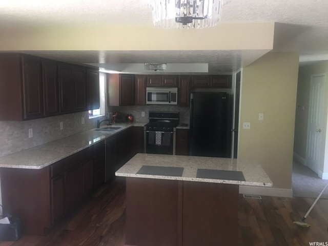 8054 S 2575 E, South Weber, UT 84405 — photo 9