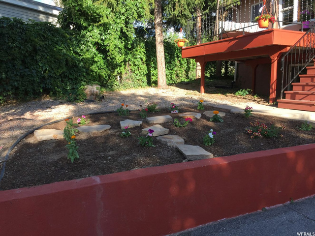 58 E 3100 S, Bountiful, UT 84010 — photo 2