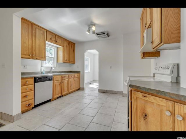 11 E Wilson Ave, Murray, UT 84107 — photo 9