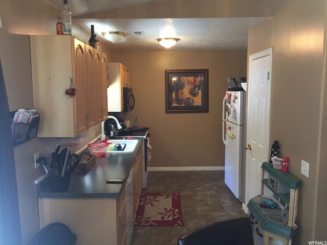 339 S Downs Dr E, Ogden, UT 84404 — photo 4