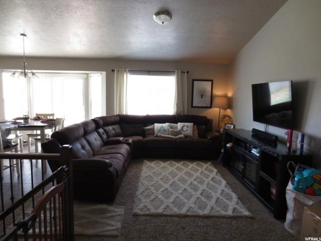 1222 E Stanford Dr, Eagle Mountain, UT 84005 — photo 2
