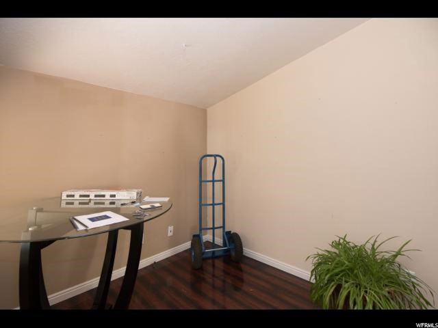 1561 N Emerald Dr E, Layton, UT 84040 — photo 5