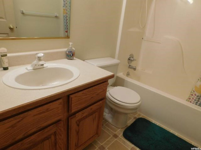 130 E Center St, Levan, UT 84639 — photo 9