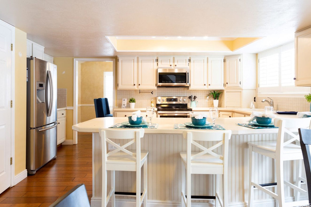 12123 S Bluff View Dr E, Sandy, UT 84092 — photo 9