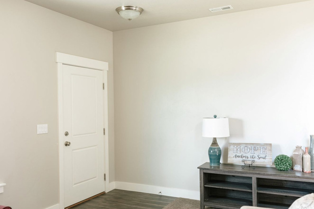 462 E 400 S, Hyrum, UT 84319 — photo 4