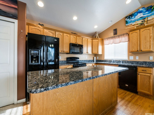 2672 W 4050 S, Roy, UT 84067 — photo 7