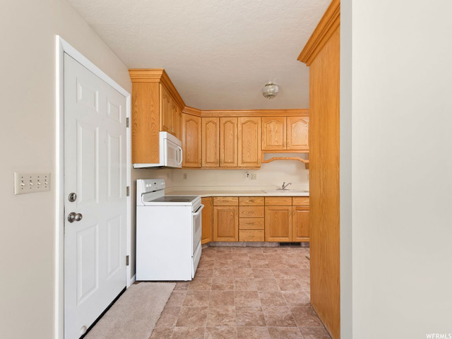 130 E 8000 S, Sandy, UT 84070 — photo 7