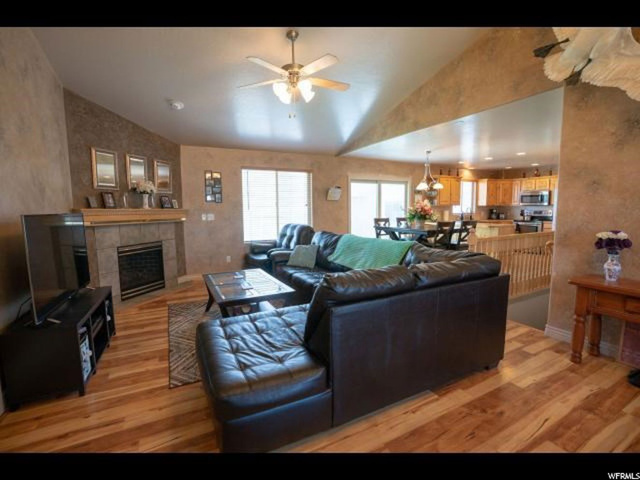 1446 N 1150 W, Clinton, UT 84015 — photo 4