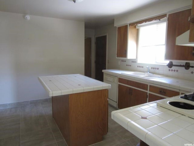 5930 S 2250 W, Roy, UT 84067 — photo 9