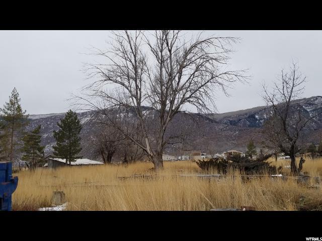 56 400 W S Fountain Green, Utah Great property in a country setting. Beautiful Mountain views. Prior pioneer home foundation still on the property Sewer water and gas are connected to the existing foundation. Power is not connected but access is there. Buyer to verify all building and animal info with fountain green city.