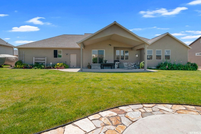 639 E 590 N, Smithfield, UT 84335 — photo 6