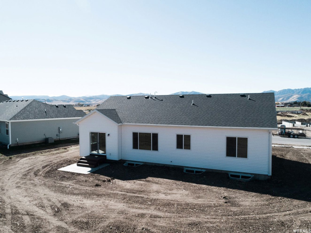 459 S 400 E, Hyrum, UT 84319 — photo 4