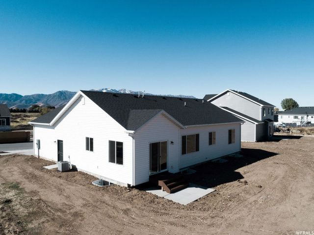 459 S 400 E, Hyrum, UT 84319 — photo 3