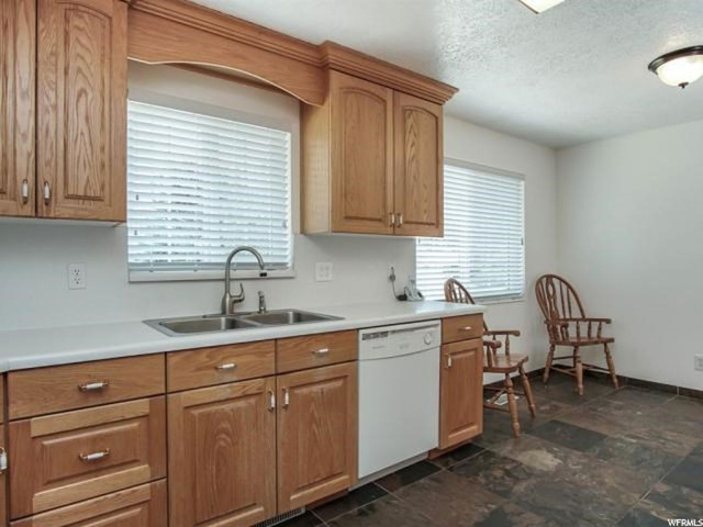1273 N 1200 E, Layton, UT 84040 — photo 9