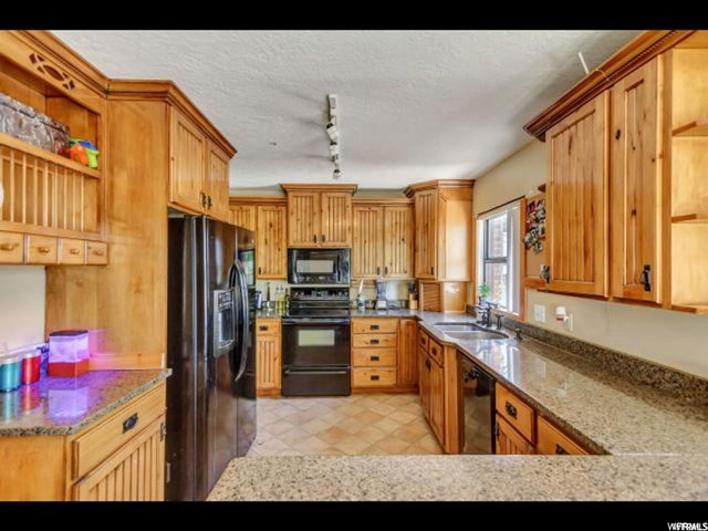 194 N Main St W, Mapleton, UT 84664 — photo 9