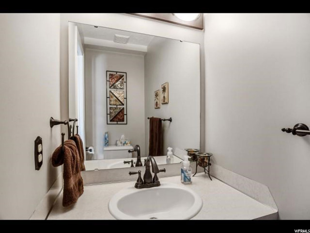 1208 N 100 W, Layton, UT 84041 — photo 10