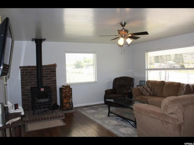873 E Sr 72, Fremont, UT 84747 — photo 4