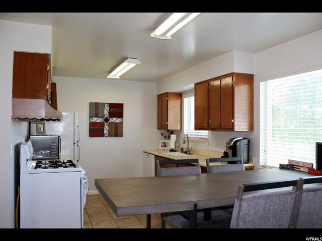 873 E Sr 72, Fremont, UT 84747 — photo 6