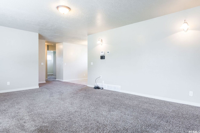 9142 S 400 E, Sandy, UT 84070 — photo 2