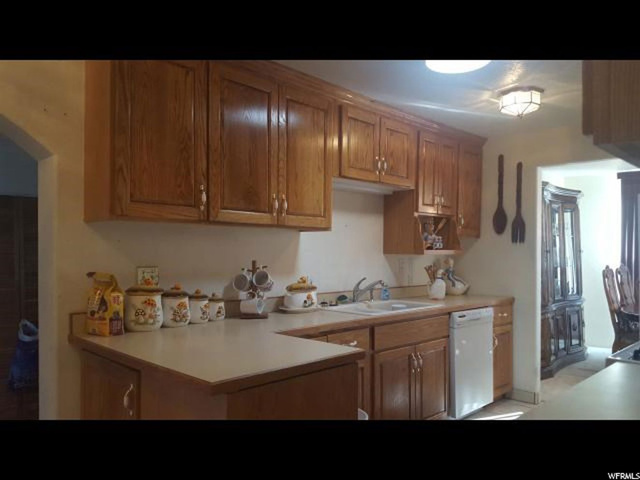 564 N Cliffview, Moab, UT 84532 — photo 6
