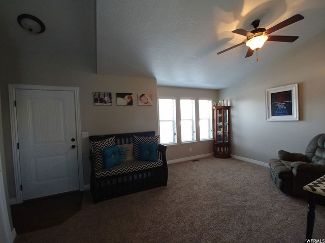 915 W Willowbrook Ln, Pleasant View, UT 84404 — photo 3