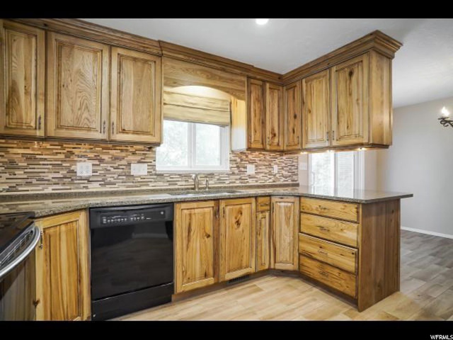 1607 N 1600 W, Clinton, UT 84015 — photo 7