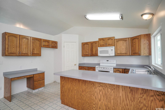 1167 W 1700 N, Clinton, UT 84015 — photo 8