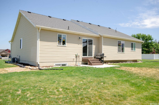 140 N 530 W, Smithfield, UT 84335 — photo 5