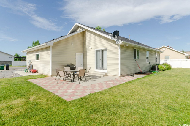201 E 620 S, Smithfield, UT 84335 — photo 6
