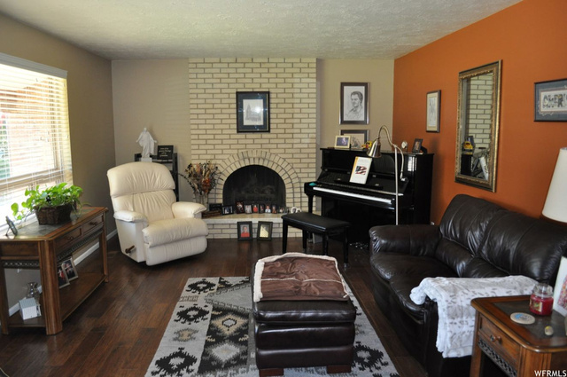 1541 N Cherry Cir, Layton, UT 84040 — photo 4