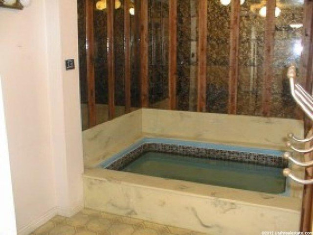 1376 Granada Dr, Bountiful, UT 84010 — photo 7