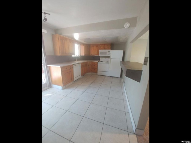 881 E 350 N, Layton, UT 84041 — photo 11