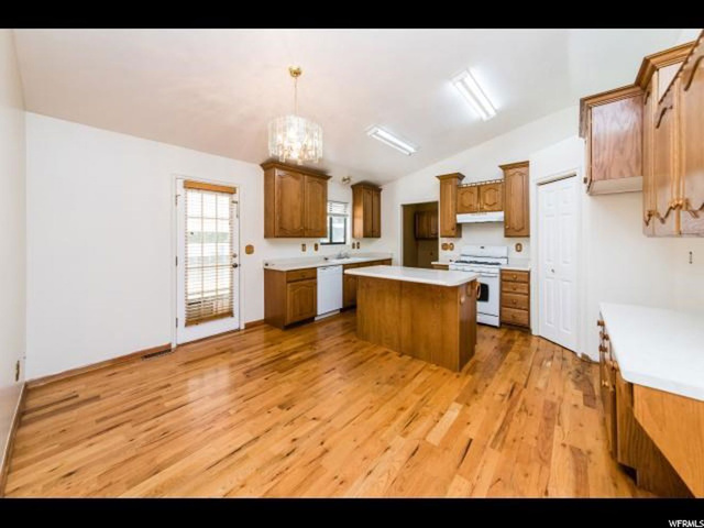 190 W 225 N, Providence, UT 84332 — photo 4