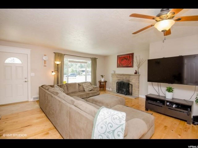 353 E Montgomery Dr, Sandy, UT 84070 — photo 2
