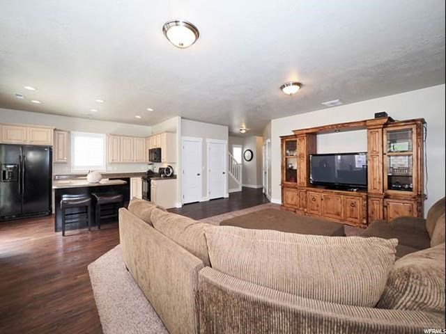 698 N 255 W, Centerville, UT 84014 — photo 12