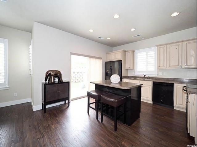 698 N 255 W, Centerville, UT 84014 — photo 8