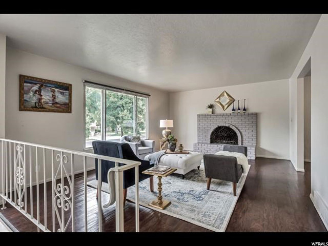 863 E Cedar Terrace Dr, Sandy, UT 84094 — photo 2