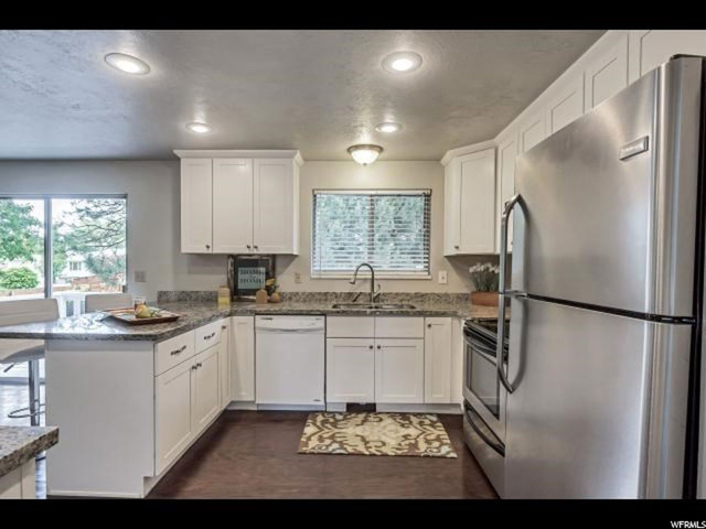 863 E Cedar Terrace Dr, Sandy, UT 84094 — photo 7
