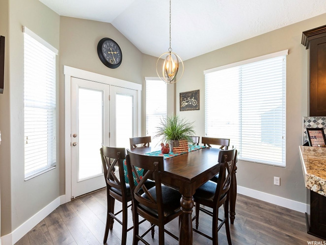 290 E Highgate Ct E, Stansbury Park, UT 84074 — photo 8