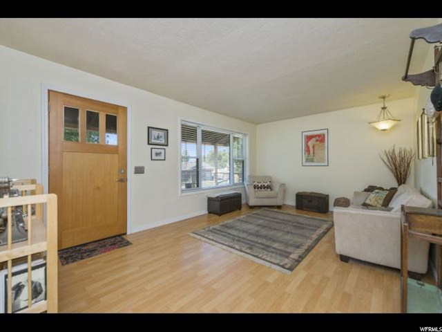 2761 E Delsa Dr, Holladay, UT 84124 — photo 4