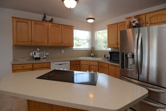 2144 N 750 W, Clinton, UT 84015 — photo 8